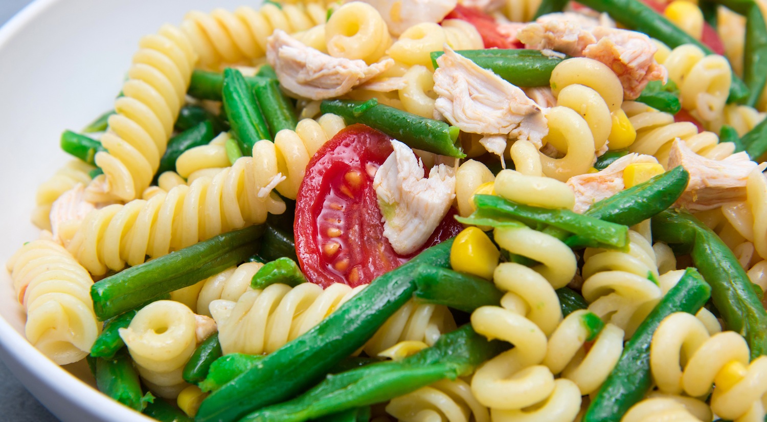 pasta salad with green beans and corn