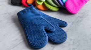 group shot of luxe silicone oven mitts with focus on blue mitts