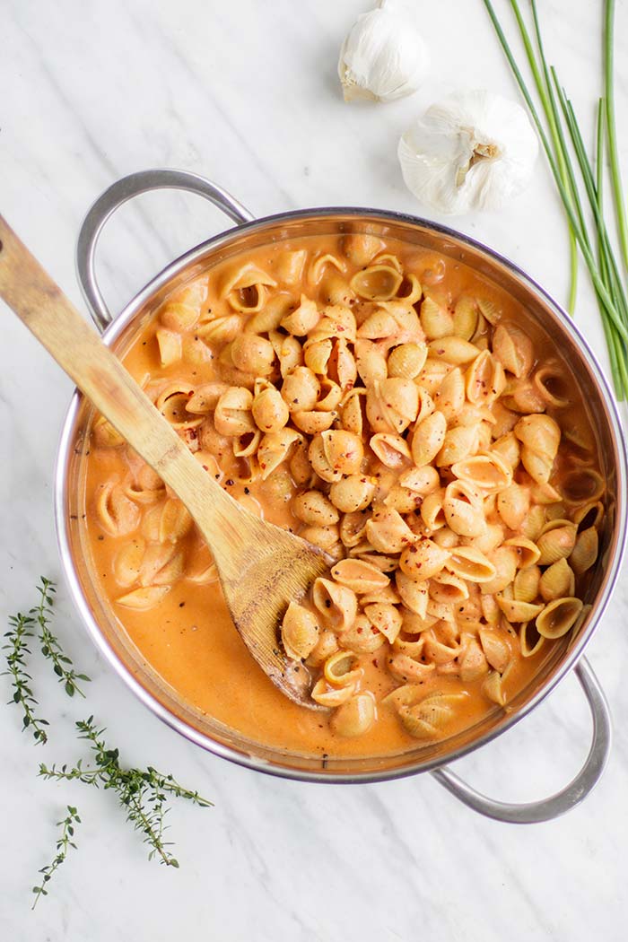 creamy pasta in a pot