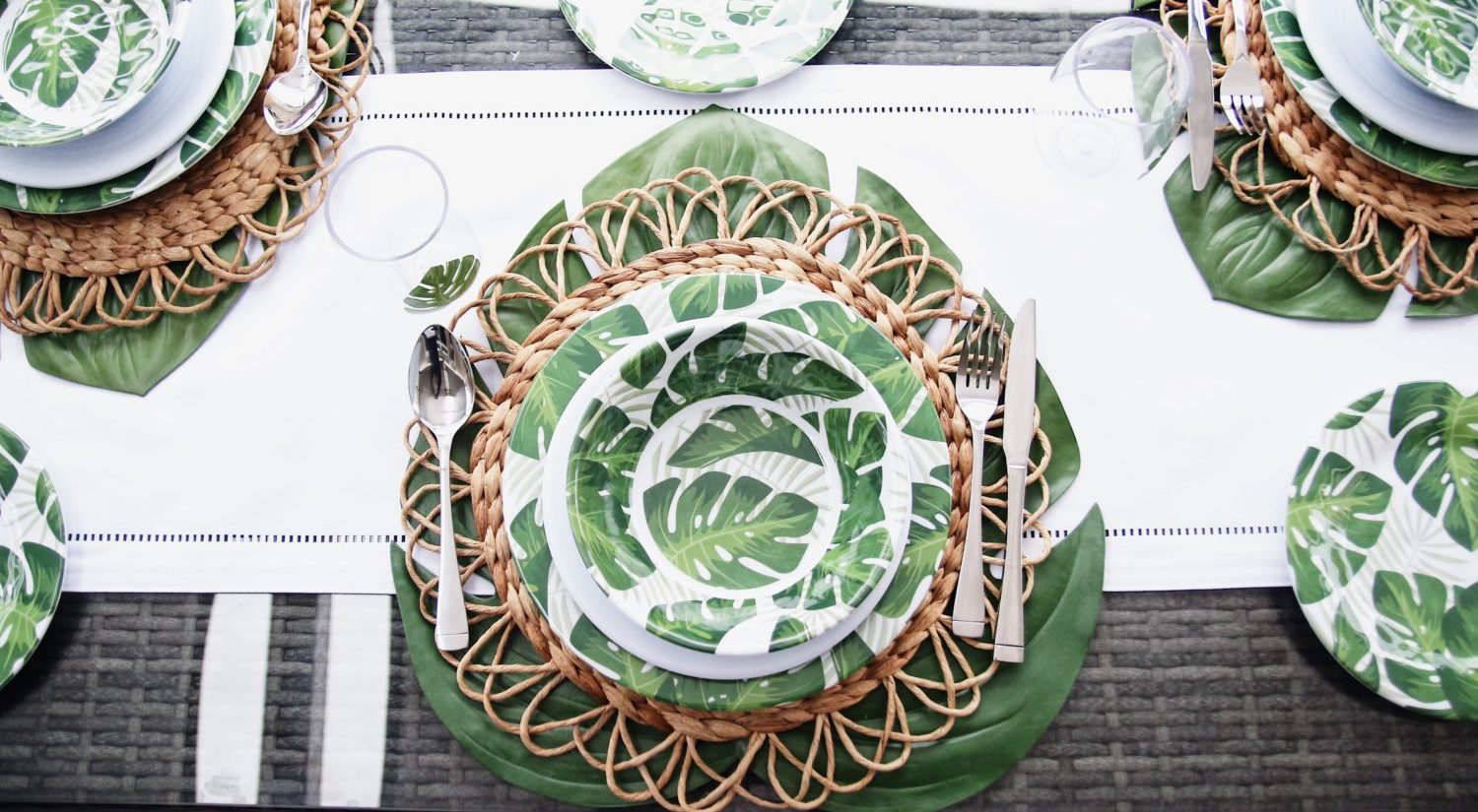 melamine dinnerware with leaf print