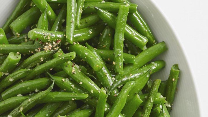 snip green beans easily with scissors